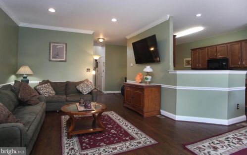 47 Barlow Dr, Souderton PA  18964-2276 exterior