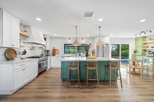 39386 Chaparral Dr, Temecula CA  92592-8822 exterior