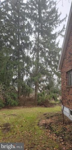 1104 Lehman St, Lebanon PA  17046-4684 exterior