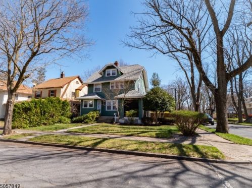 36 Morse Ave, East Orange, NJ 07017-2132