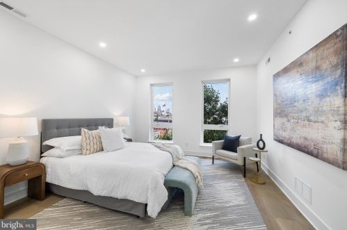 734 Dudley St, Philadelphia PA 19148-2340 exterior