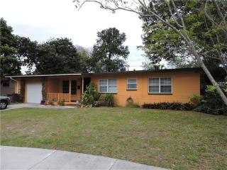 4211 Lancashire Ln, Orlando, FL 32812-2761