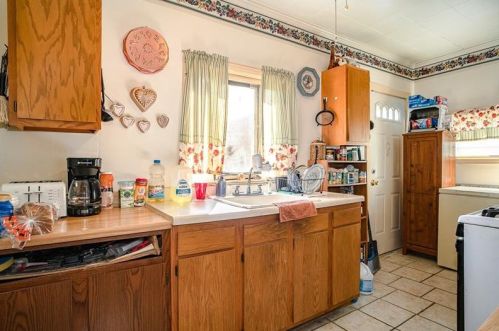 116 17th Ave, Whitaker PA  15120-1810 exterior