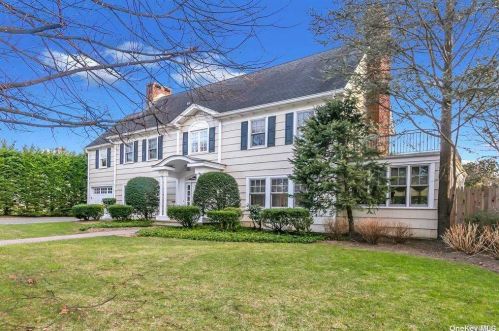 34 Nassau Dr, Great Neck, NY 11021-2158