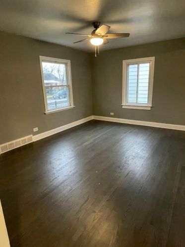 1439 Truman St, Hammond, IN 46320-1435