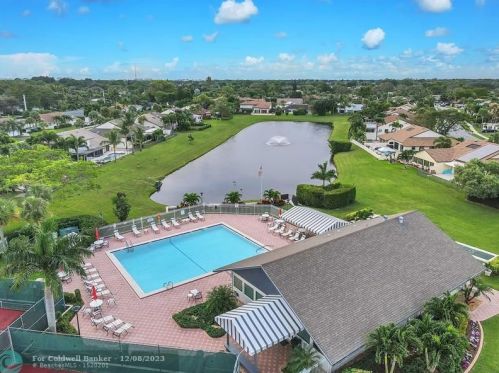 333 27th Ave, Delray Beach FL  33445-4401 exterior