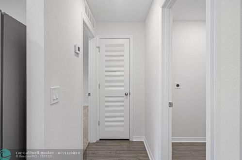 2097 Burlington St, Fort Pierce FL 34984-4351 exterior