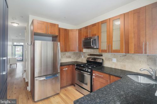 420 Federal St, Philadelphia PA  19147-5208 exterior