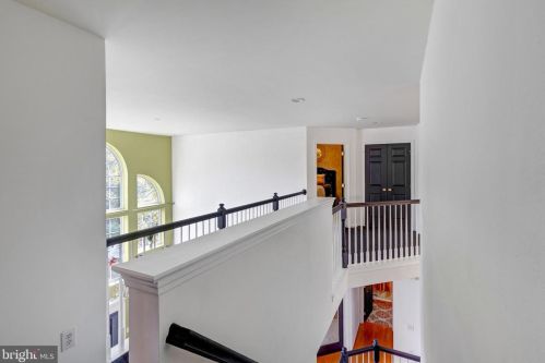 515 Florence Fields Ln, New Castle DE  19720-8752 exterior