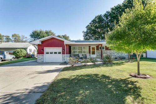 1322 El Paso Dr, Derby KS  67037-1804 exterior