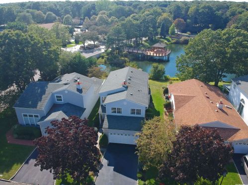140 Fairfield Dr, Holbrook, NY 11741-2858