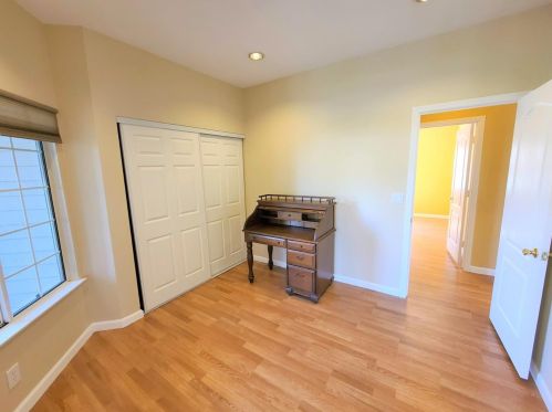 99 Ainsworth Way, Folsom CA  95630-7600 exterior