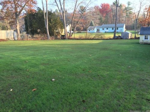 40 Barbara Rd, Bristol, CT 06010-3805