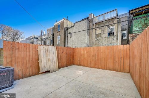 434 Manton St, Philadelphia PA 19146-3811 exterior