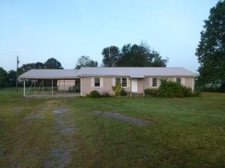 2911 Winchester Hwy, Elora, TN 37328-4003