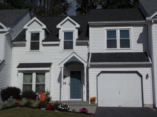 34 Innisbrook Ln, Romansville, PA 19320-5915