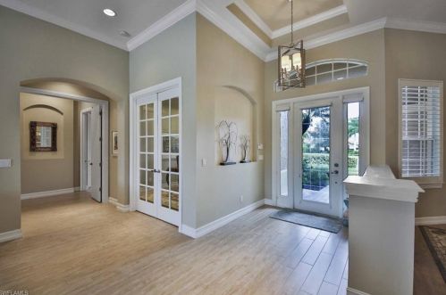 5092 Post Oak Ln, Naples FL  34105-4526 exterior