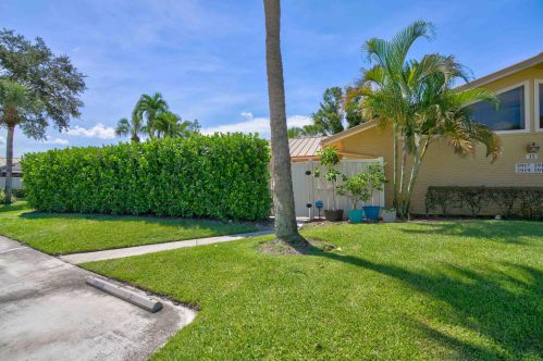 5919 Golden Eagle Cir, West Palm Beach, FL 33418-1508