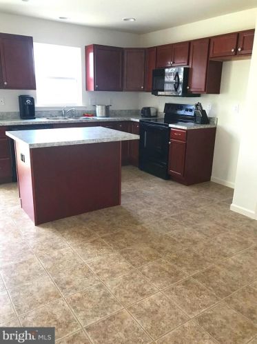 4925 Laurel Valley Ln, West Enola PA  17025-2288 exterior