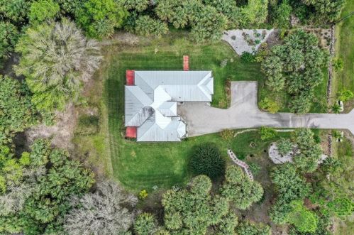 4875 20th Ave, Naples FL  34117-9194 exterior