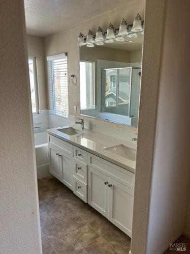 2868 Liscum St, Santa Rosa CA  95407-4500 exterior