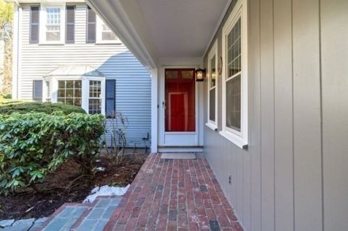 1 Shady Ln, Dover, MA 02030-1809