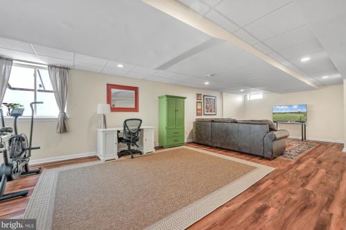 103 Flannery Dr, Norristown PA 19403-2876 exterior