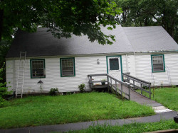 103 Roundwood Rd, Newton, MA 02464-1218