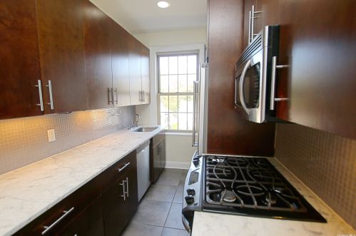 8309 Talbot St, Jamaica, NY 11415-3500