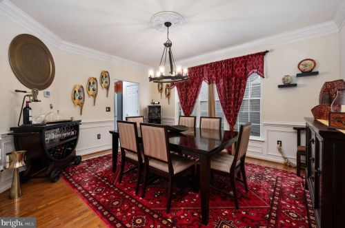 7226 Lyndam Hill Cir, Lorton VA  22079-4509 exterior