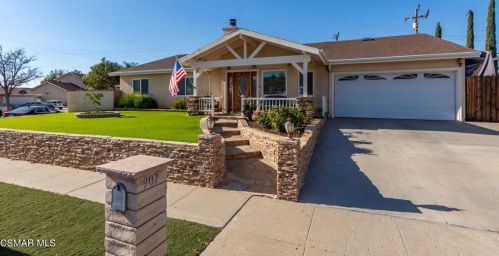 907 Watson Ave, Simi Valley, CA 93065-5255