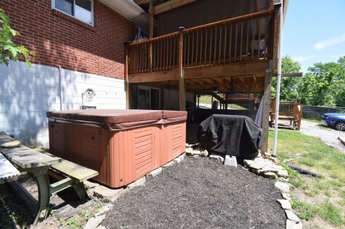 27 Elmwood Ct, Grants Lick KY  41001-1310 exterior