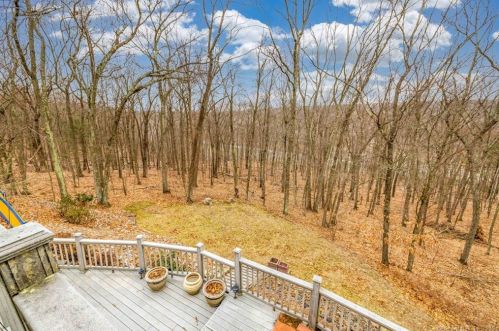 80 Mount Sumner Dr, Manchester CT  06043-7248 exterior