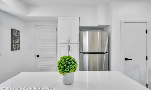 839 Lynnwood Ave, Bricktown NJ  08723-5253 exterior