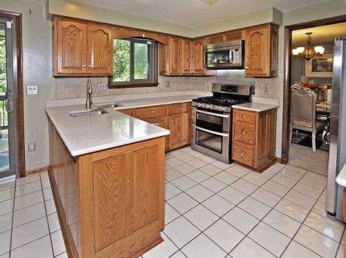 1518 Greendale Dr, Pittsburgh, PA 15239-1144