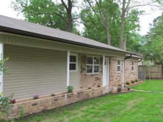 2619 Donald Cir, Benton, AR 72015-2631