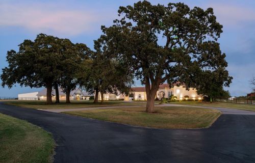 10285 Zipper Rd, Pilot Point TX  76258-6351 exterior