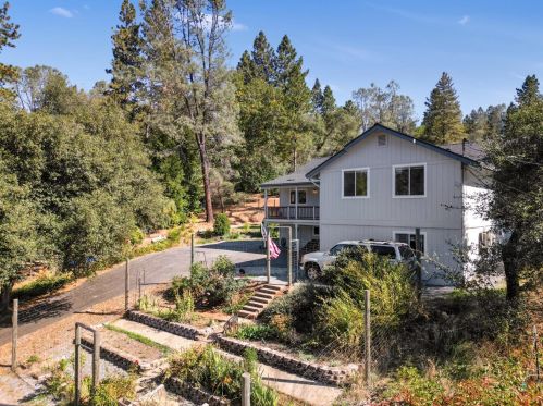 17155 Oscar Dr, Grass Valley CA  95949-7220 exterior