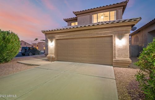 1733 Aspen Way, Gilbert, AZ 85234-8119