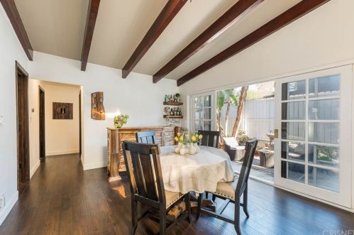 14639 Albers St, Van Nuys CA 91411-3713 exterior