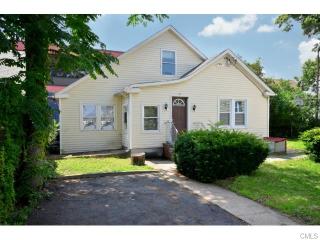 49 Wardwell St, Stamford, CT 06902-5107