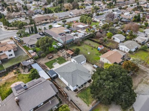 3130 Airline Hwy, Hollister CA  95023-9725 exterior