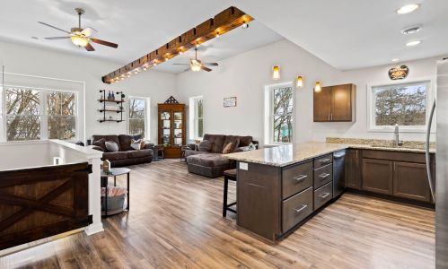 914 Oak St, Watertown, WI 53098-1206