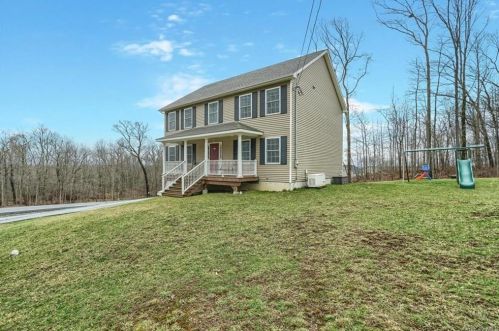 475 Foster Rd, Middletown, NY 10941-3620