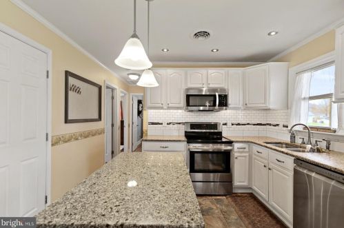 24 Clendaniel Dr, Dover DE  19904-9628 exterior