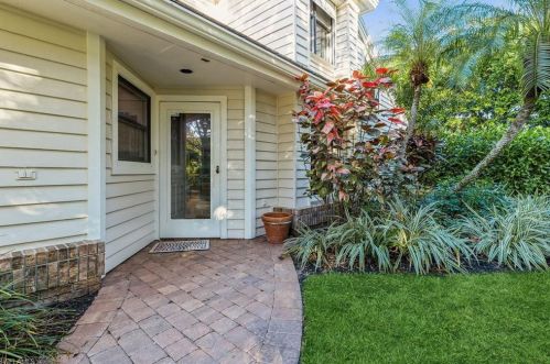 6652 Trident Way, Naples, FL 34108-8242