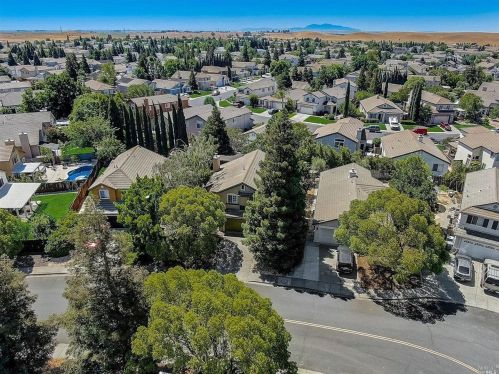 965 Turquoise St, Vacaville CA  95687-7859 exterior