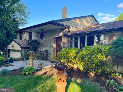267 Doris Ave, Southampton, PA 18966-2771