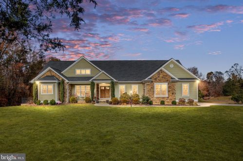 145 Forest Lane Rd, Fredericksburg, VA 22405-3179