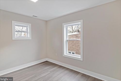 14 Taunton Ave, Berlin Boro NJ  08009-1444 exterior